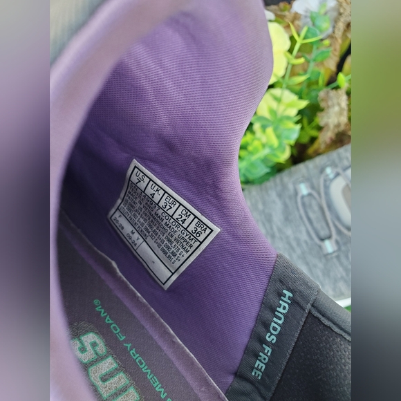 Skechers Women's Hands Free Slip-ins - Picture 5 of 7